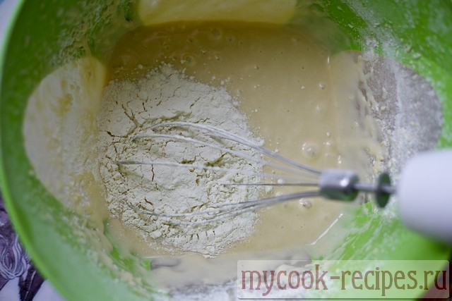 Bring mix to a condition of dense sour cream Bring mix to a condition of dense sour cream